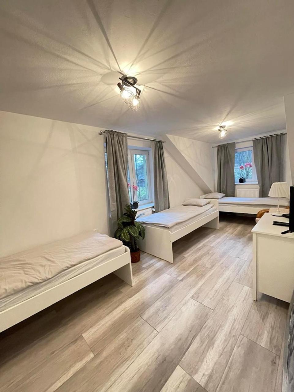 Ostoya Roztocze Hotel Szczebrzeszyn Kültér fotó