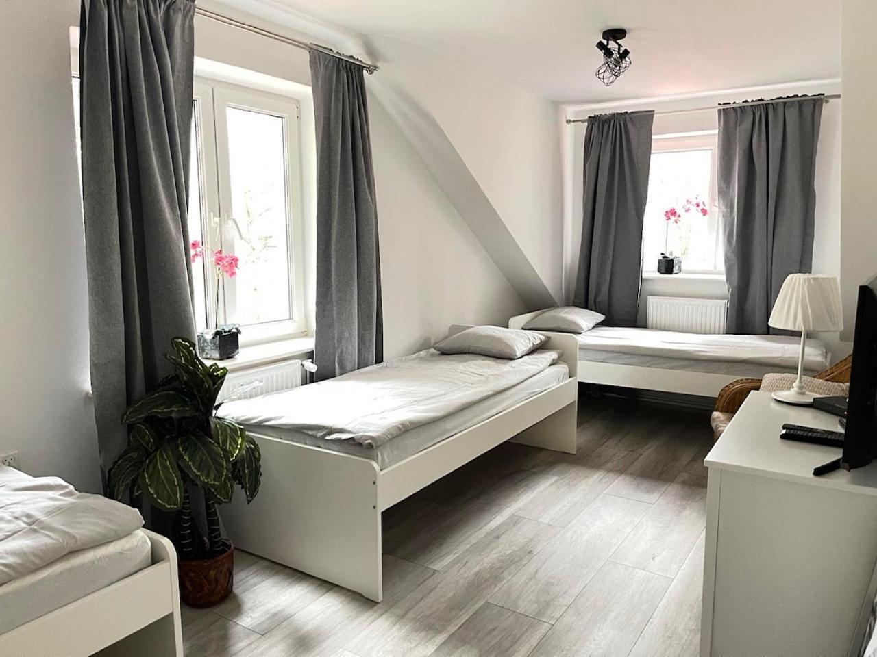 Ostoya Roztocze Hotel Szczebrzeszyn Kültér fotó