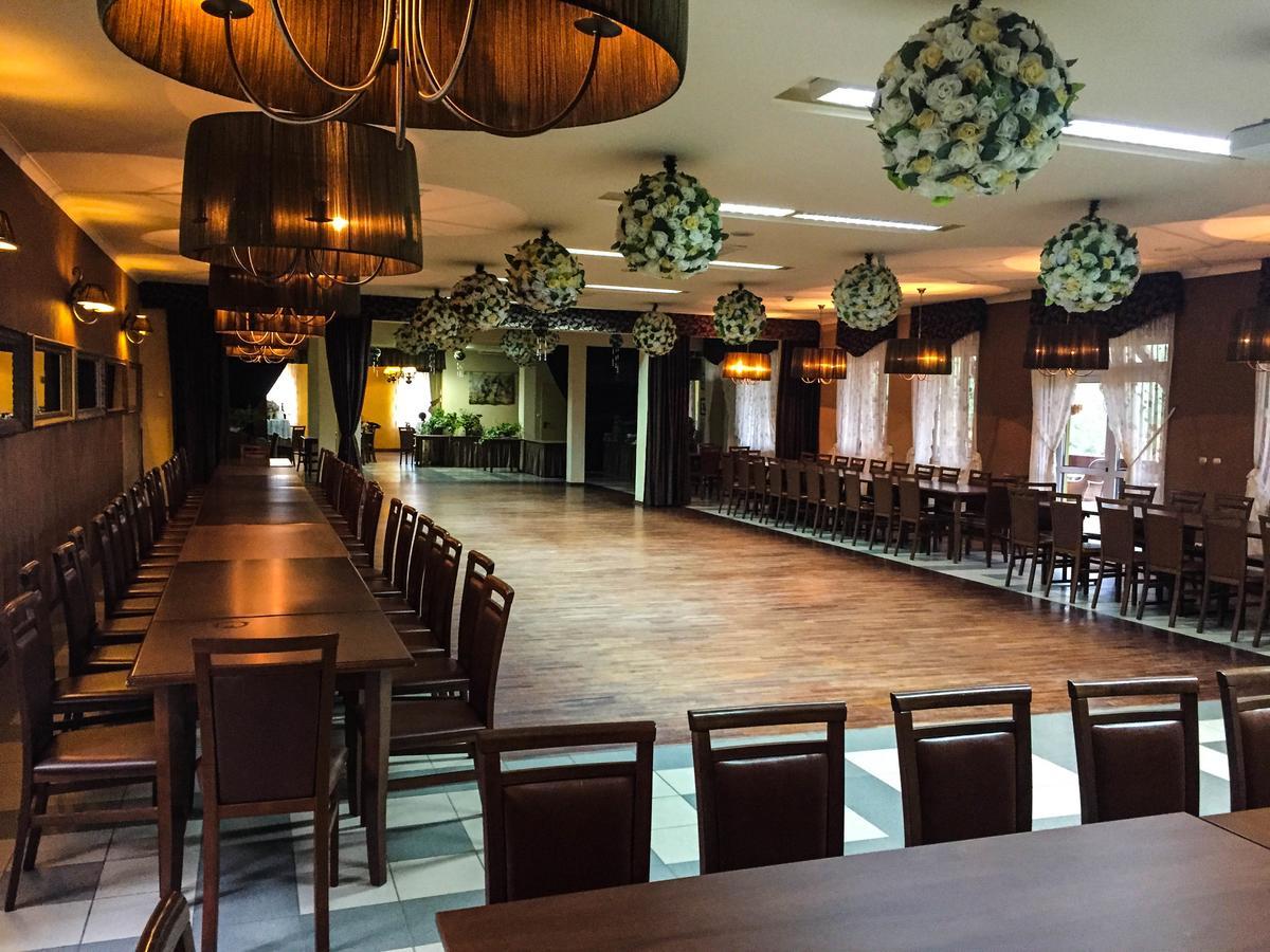 Ostoya Roztocze Hotel Szczebrzeszyn Kültér fotó